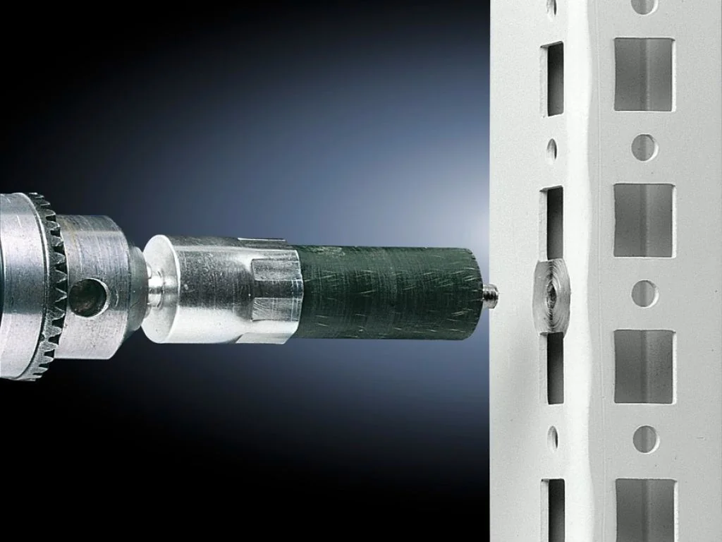 Rittal SM 2414000 Temas frezesi