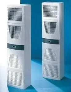 SK 3328.100 Yan pnl-kapı monteli Pano Kliması 2000W