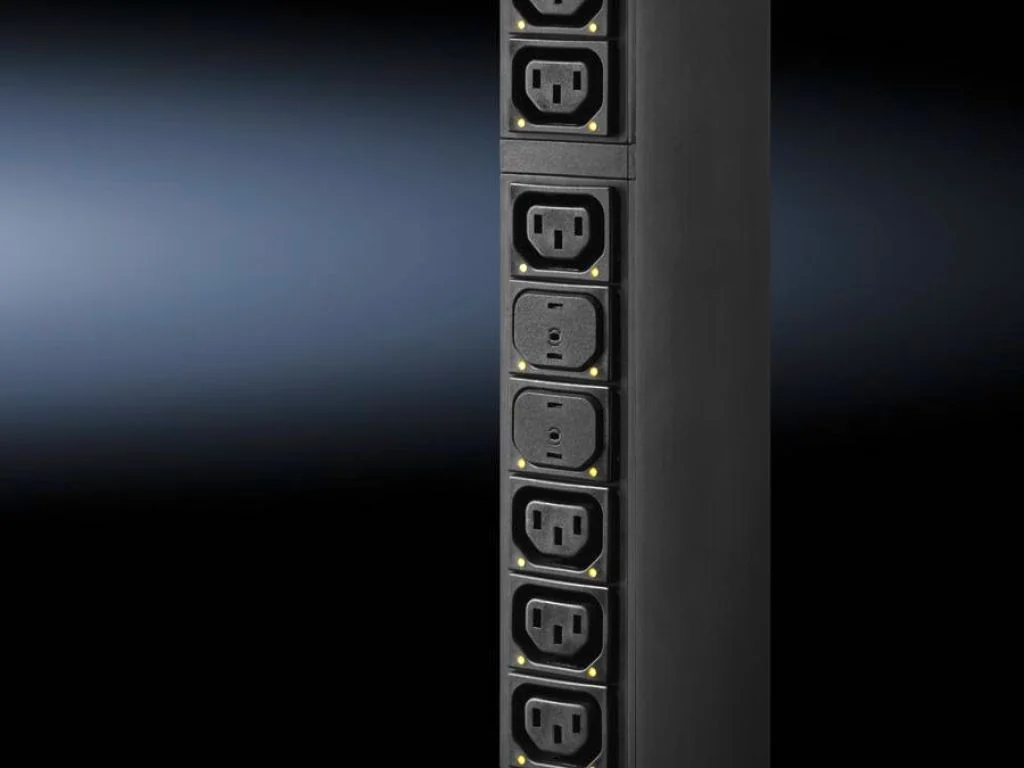 Rittal DK 7955015 Slot cover for C13 and C19 slots