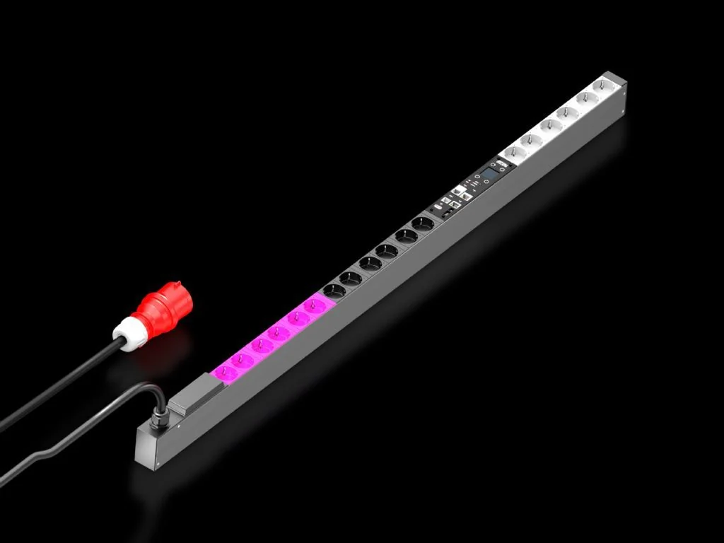 DK 7979533 PDU, metered plus version