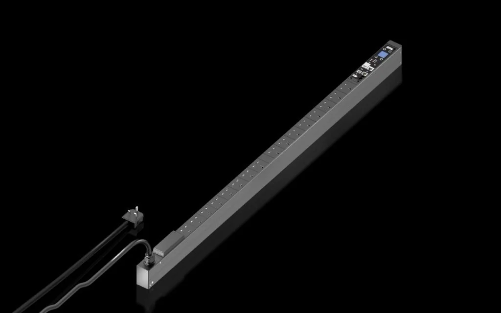 DK 7979822 PDU UK, metered version